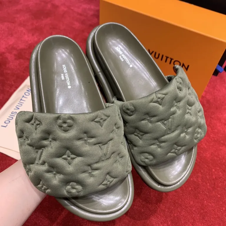 Louis Vuitton Shoe 